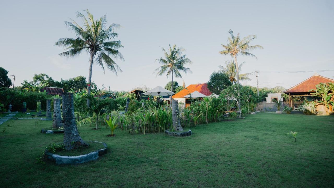 Sunset Star Huts Hotel Lembongan Exterior foto